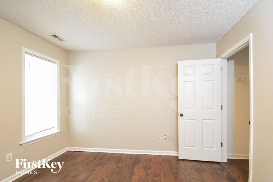 Building Photo - 2316 Sapphire Valley Dr