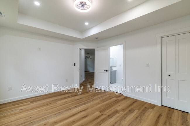 Building Photo - 3412 Ashland Ave