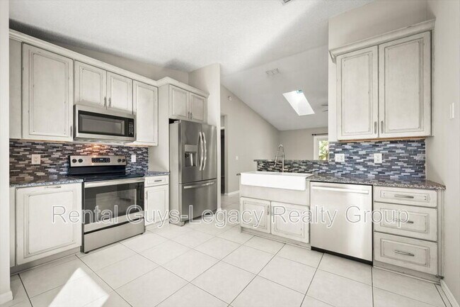 Building Photo - 4820 Wandering Pines Trail S