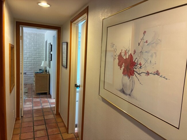 Building Photo - 2125 Bueno Dr