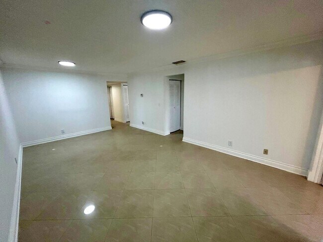 Building Photo - 7931 Southgate Blvd