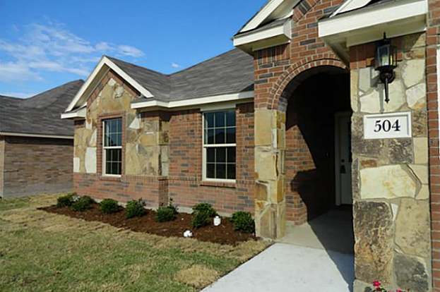 Building Photo - 504 Autumn Trail