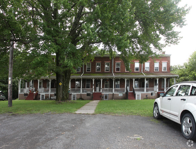 Building Photo - 2 Washburn Ter