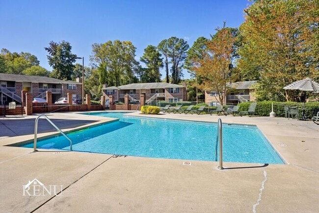 Building Photo - 324 Bethabara Hills Dr