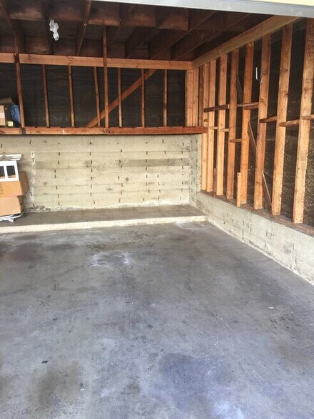 Building Photo - 515 Pier Ave