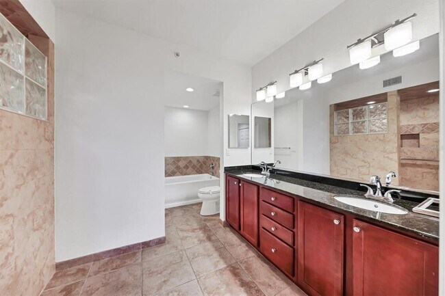 Building Photo - 2313 Jessie Harbor Dr