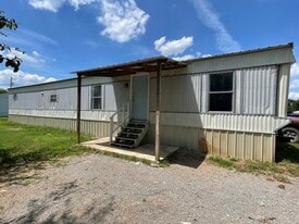 Building Photo - 607 Tater Peeler Rd