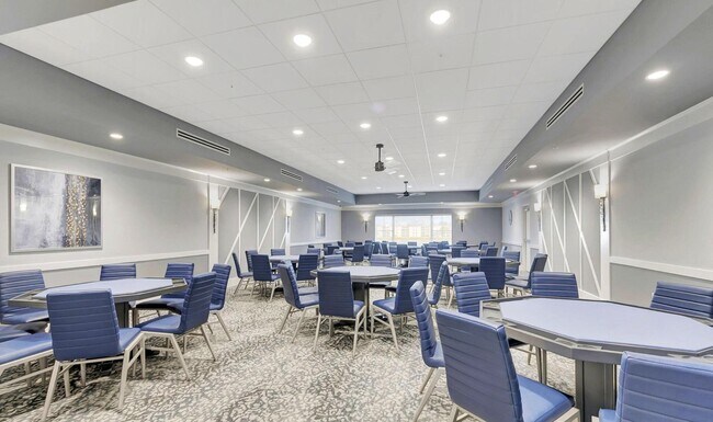 Building Photo - 6165 Sunny Pointe Cir