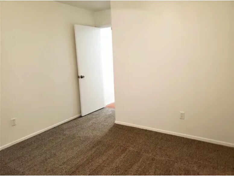Third Bedroom - 11918 Loveland Pass Dr