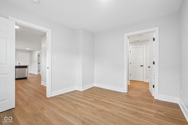 Building Photo - 3847 Hoyt Ave