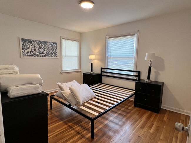 Building Photo - 9429 Harold Dr