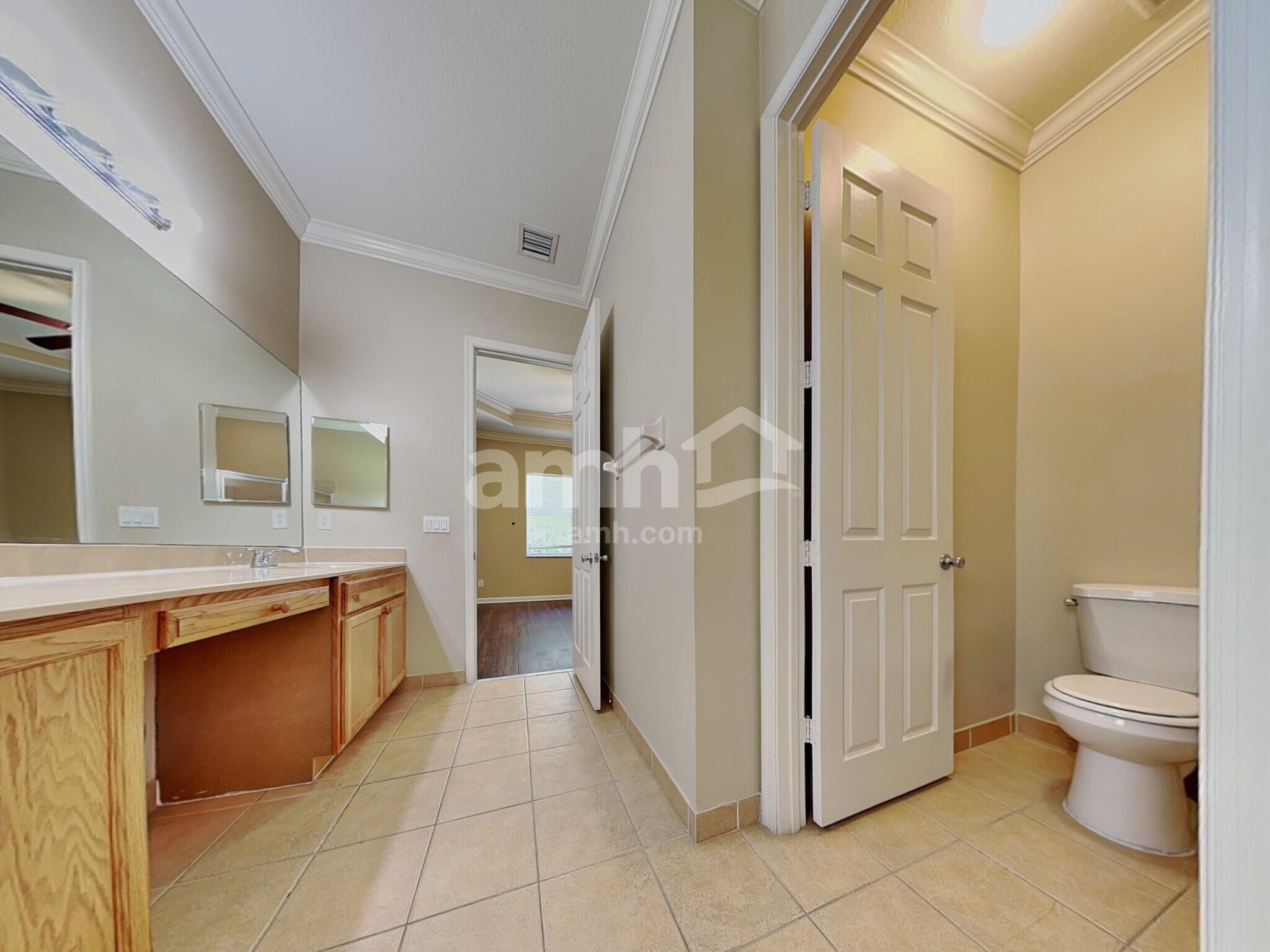 Building Photo - 996 NW Leonardo Cir