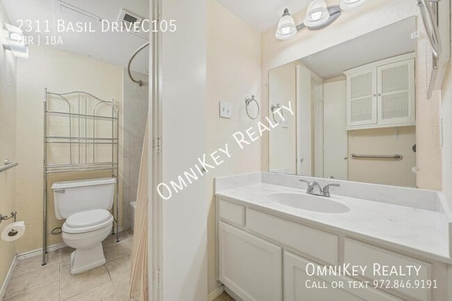 Building Photo - 2311 Basil Dr