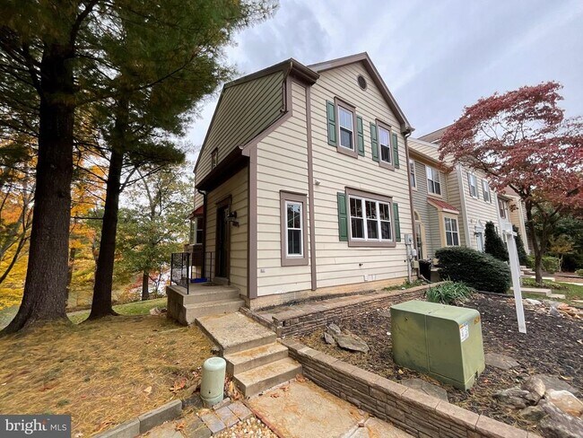 Building Photo - 20140 Timber Oak Ln