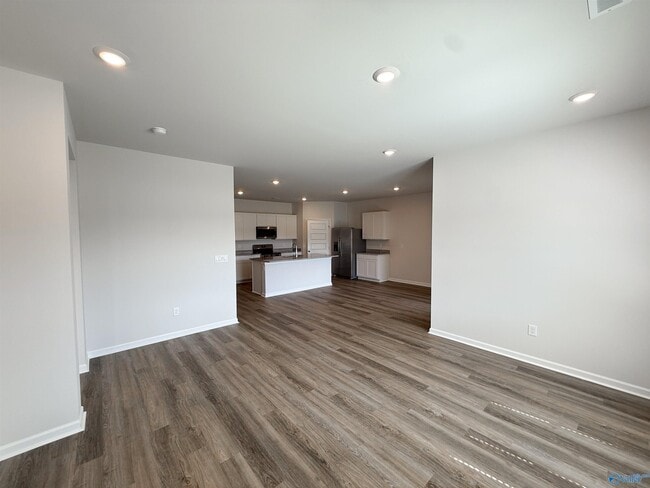Building Photo - 124 Betty Williams Dr