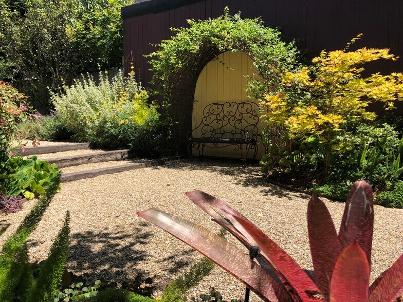 Shared garden - 1528 Fulton Street