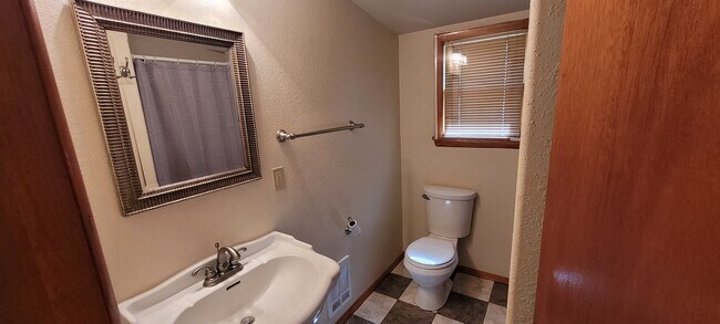 Building Photo - 5250 Cleghorn Canyon Rd