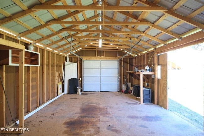 Building Photo - 548 Murray Rd NW