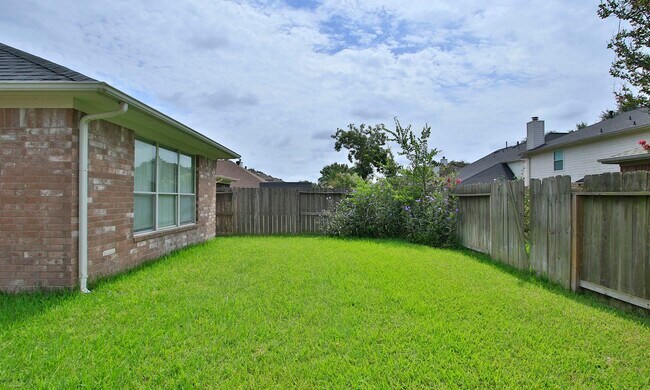 Building Photo - 19639 Chestnut Brook Ct
