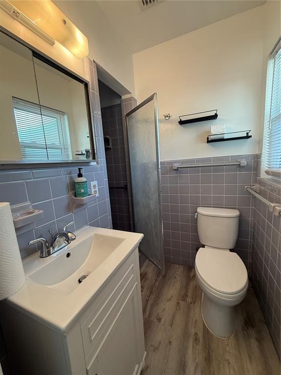 Building Photo - 2100 E Vina Del Mar Blvd