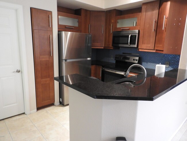 Building Photo - 11375 E Sahuaro Dr
