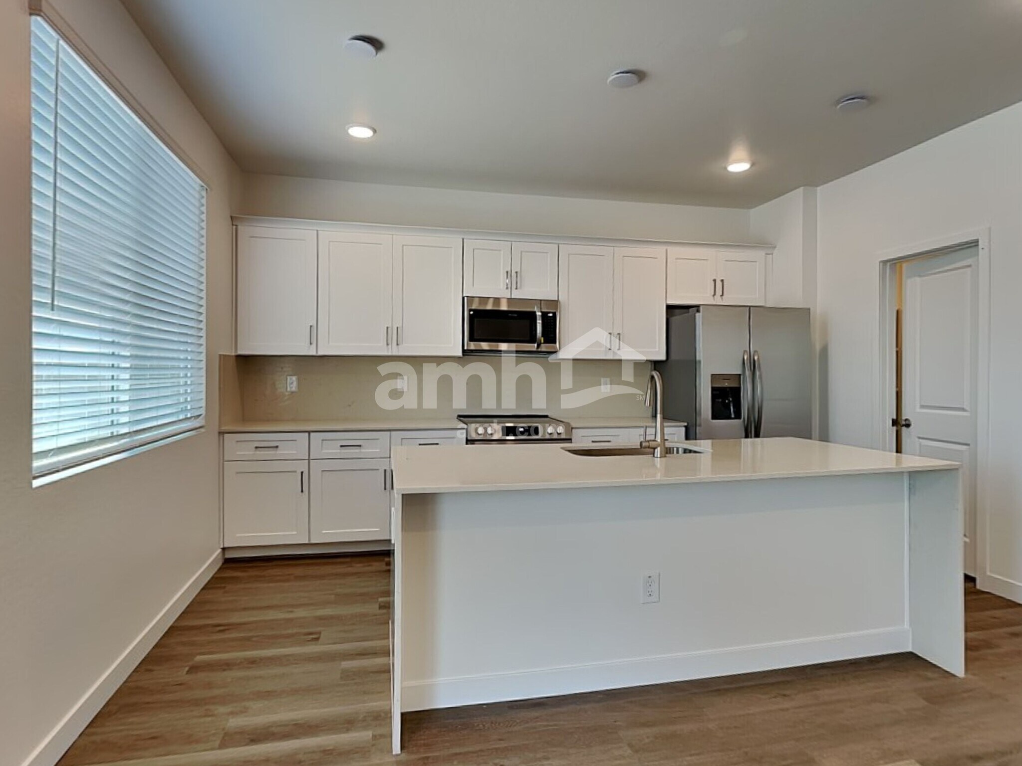 Building Photo - 9717 W Luxton Ln