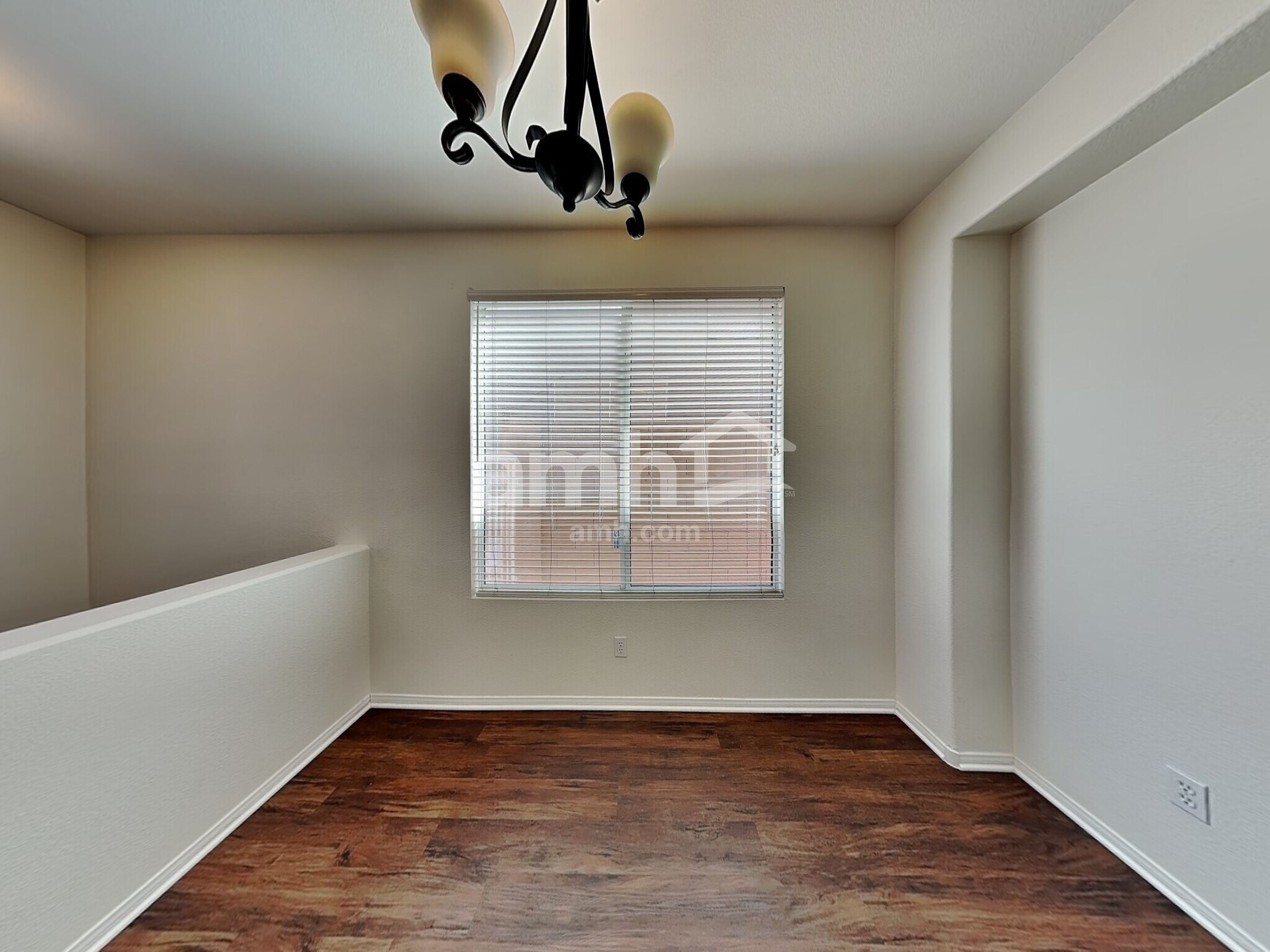 Building Photo - 1006 Lone Pine River Ave