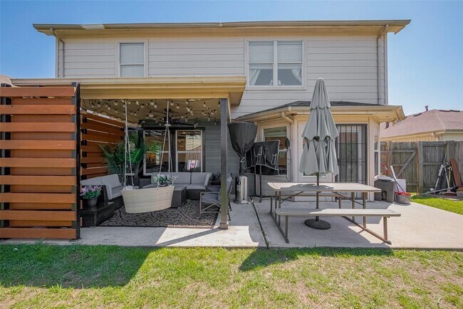 Building Photo - 15214 Mission Forest Dr