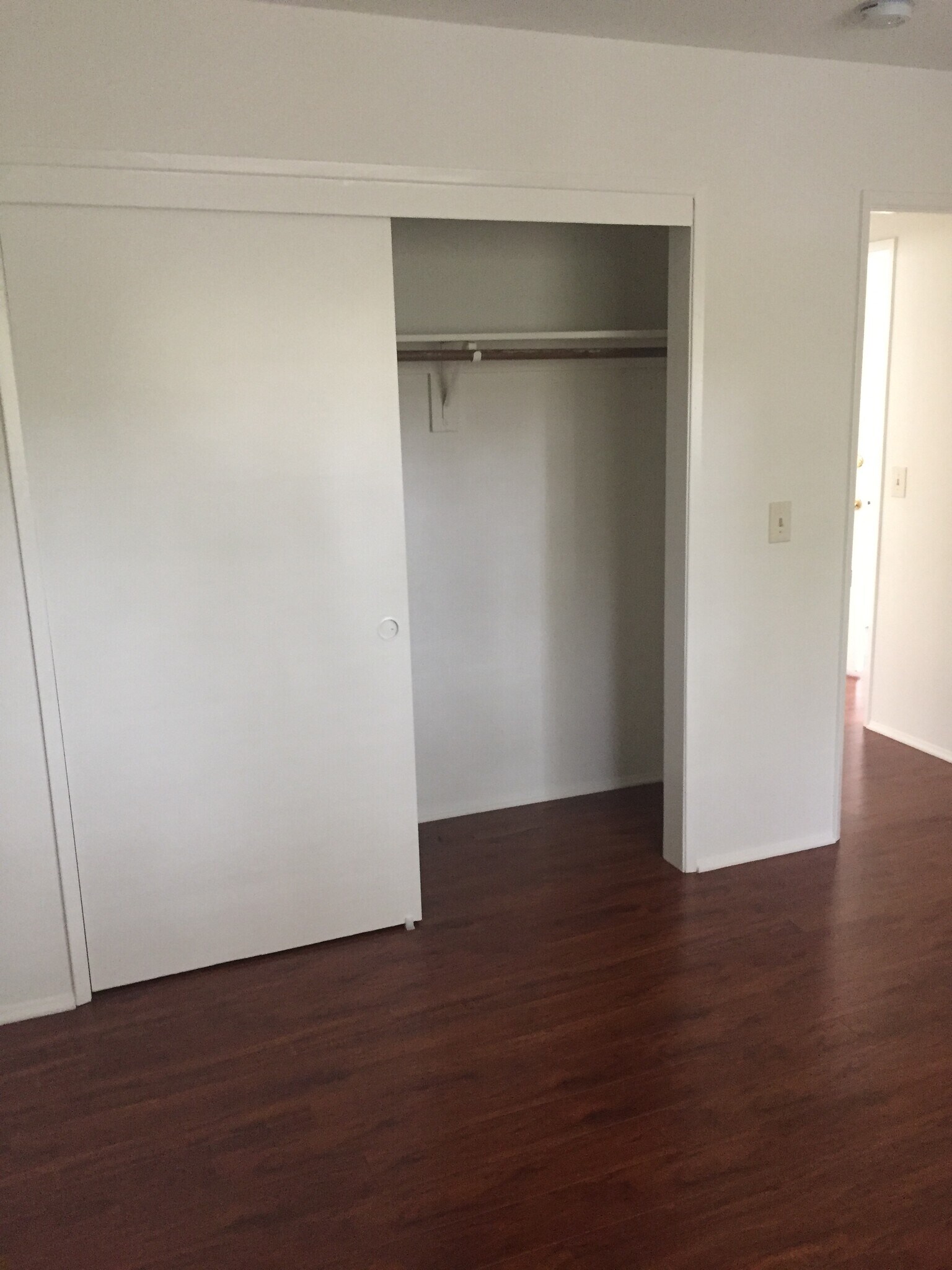 Building Photo - 14551 Vose St