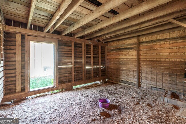 Building Photo - 1121 Prospect Rd