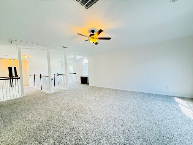 Building Photo - 518 Saffron Ct