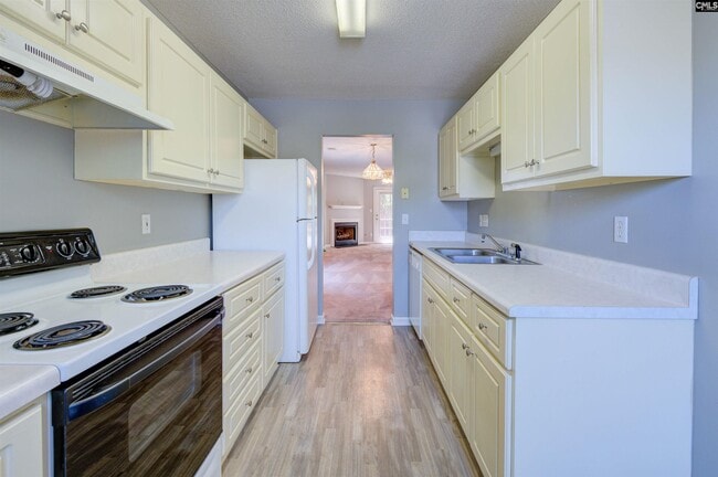 Building Photo - 229 Deer Hound Trail