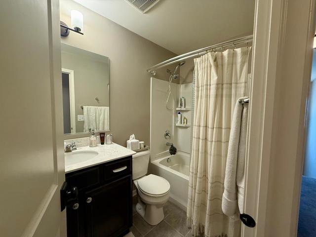 Building Photo - 2927 Henley Ln