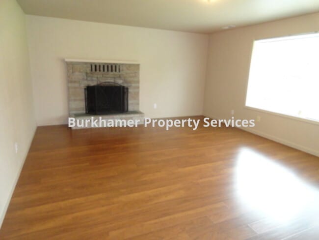 Building Photo - 706 Granada Rd