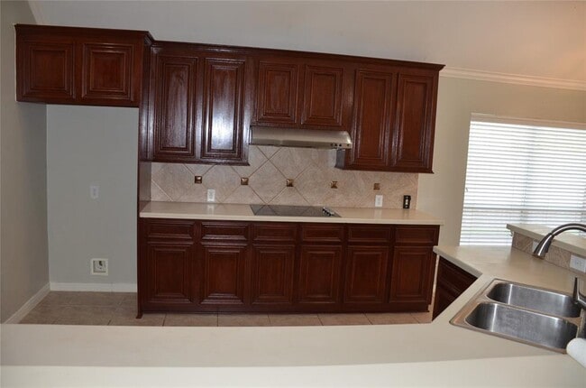 Building Photo - 4810 Claridge Park Ln