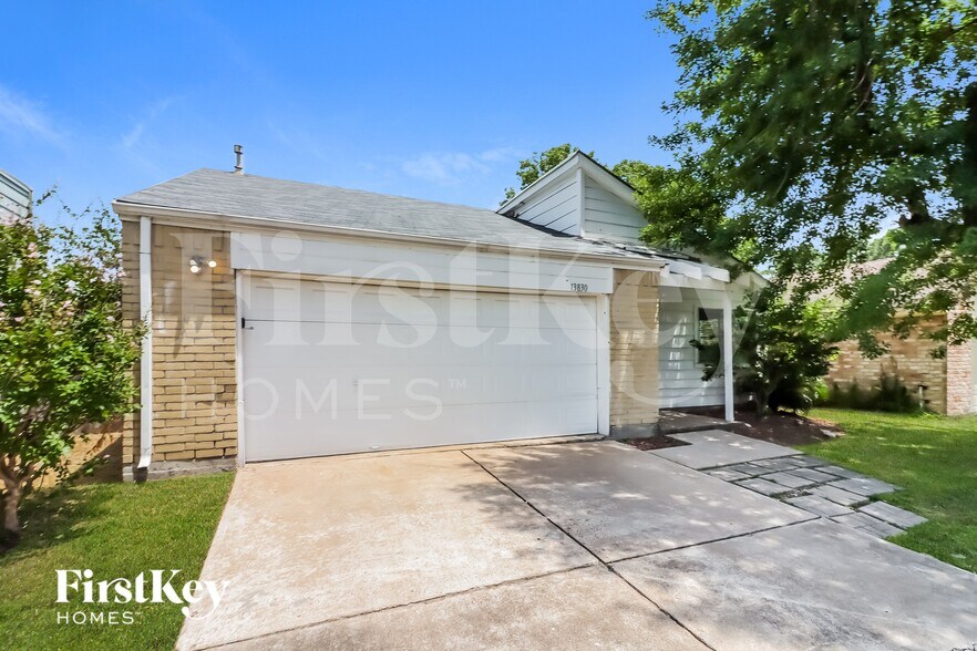 Building Photo - 13830 Walnut Hollow Ln