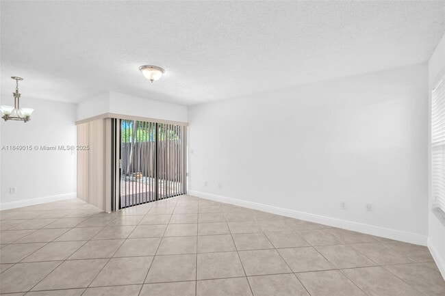 Building Photo - 6611 SW 127th Ct