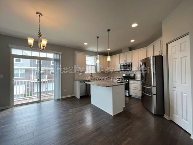 Building Photo - 4435 Monroe Ct