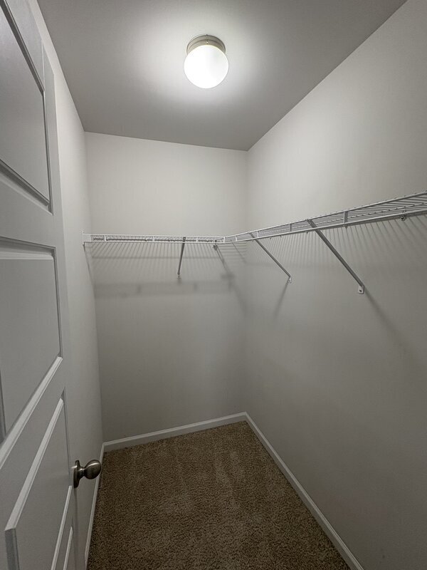 Building Photo - 407 Lakemont Dr