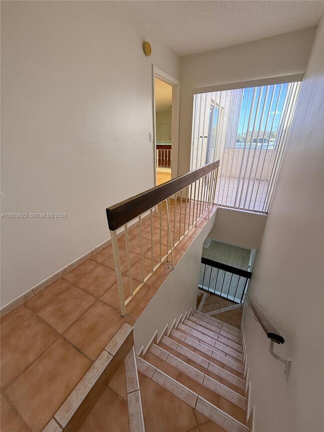 Building Photo - 10641 SW 108th Ave