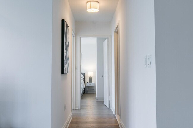 Building Photo - 45 E 33rd St