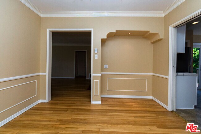 Building Photo - 6353 W 82nd St