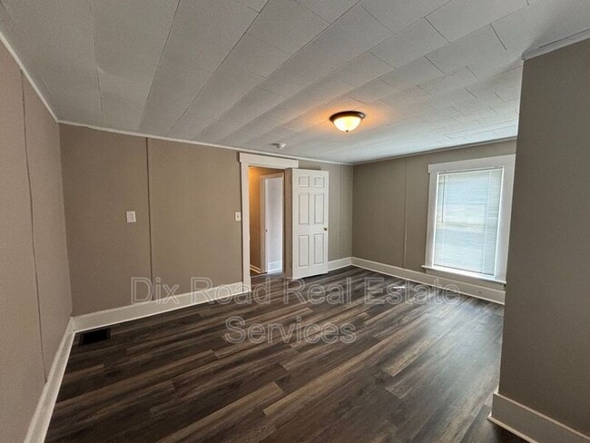 Building Photo - 539 Ross Ave