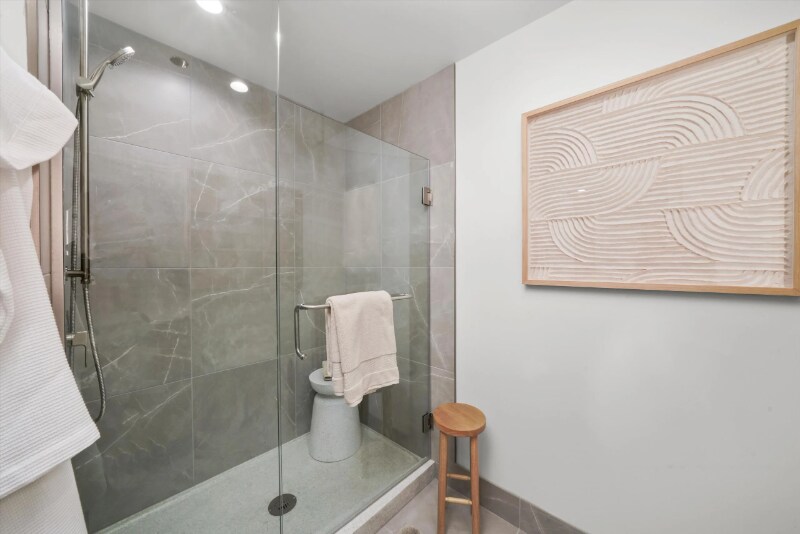 Building Photo - 212 W Wayman St