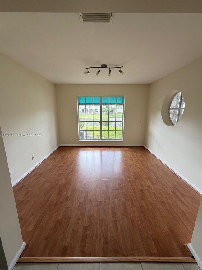 Building Photo - 9118 Boca Gardens Pkwy