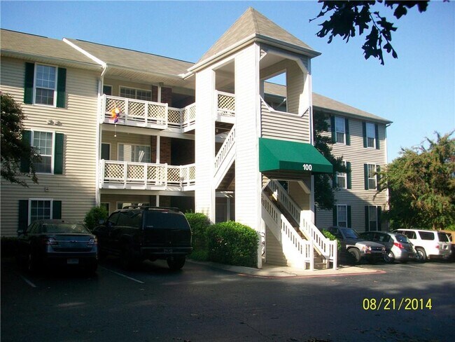 Primary Photo - 102 Calhoun St