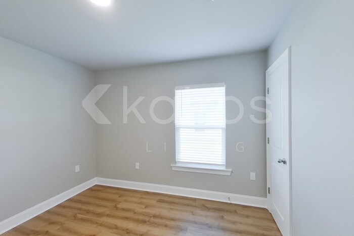 Building Photo - 22856 Monterey Ave