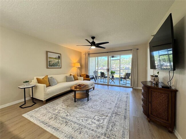 Building Photo - 4110 Ironwood Cir