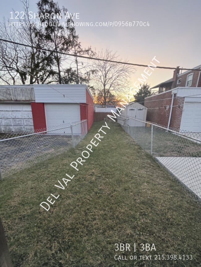 Building Photo - 122 Sharon Ave