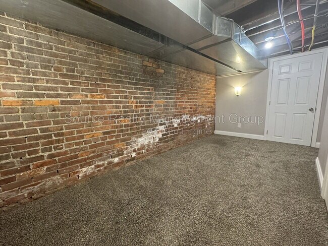 Building Photo - 3531 2nd Ave